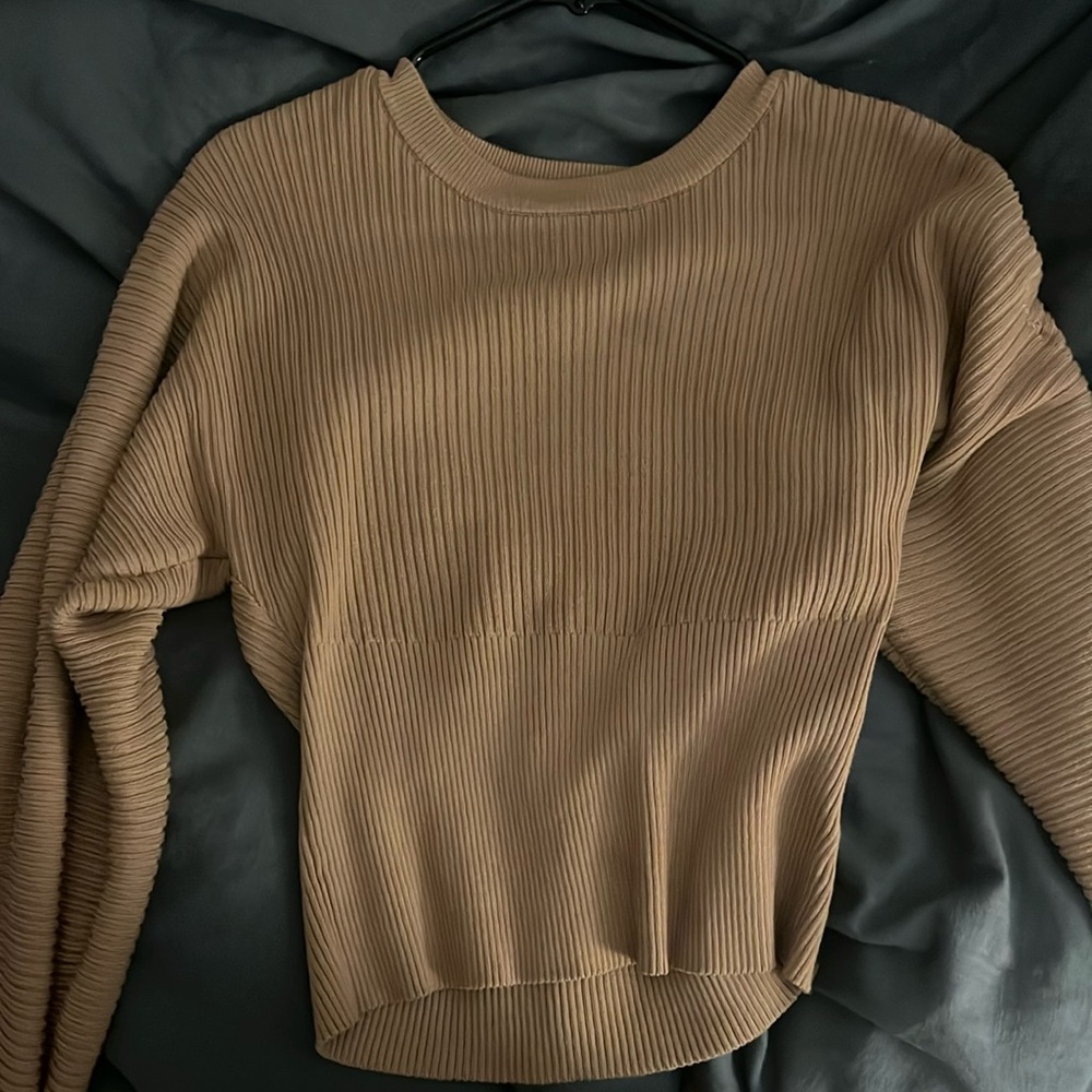Brown women’s used sweater